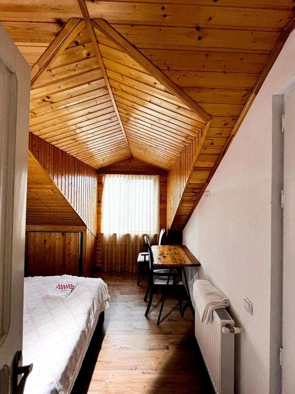 Nino & Irodi'S Guest House Koutaïssi Extérieur photo